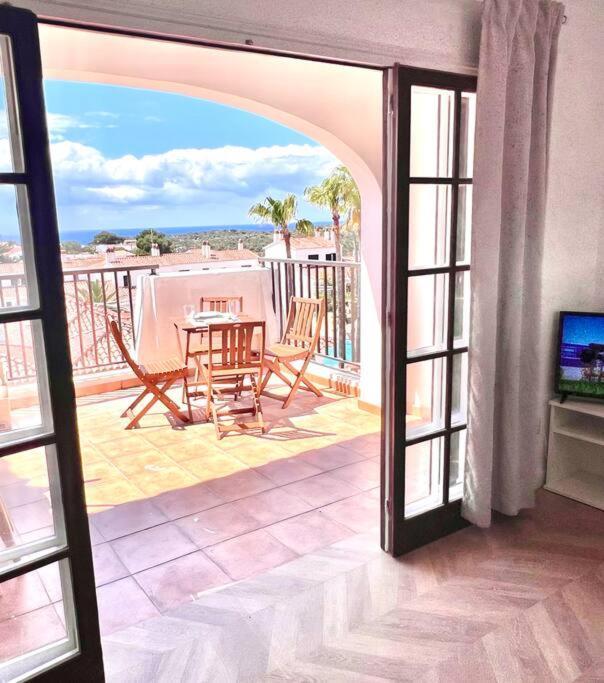 Atico Con Vistas Al Mar Cala Enporter Cala En Porter  Exterior photo